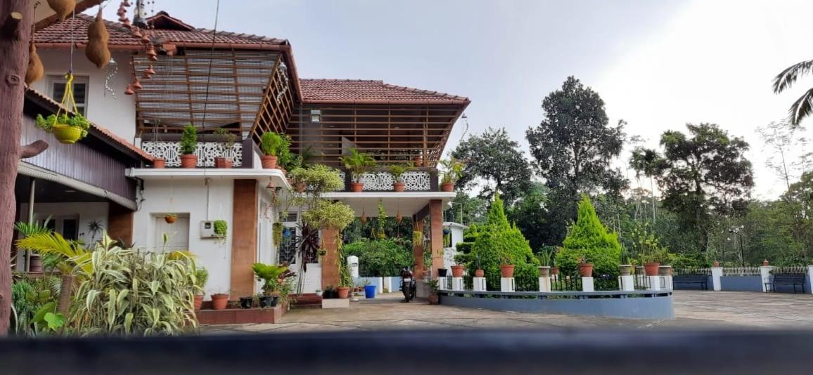 Pepper Valley Resort Kalpatta Extérieur photo