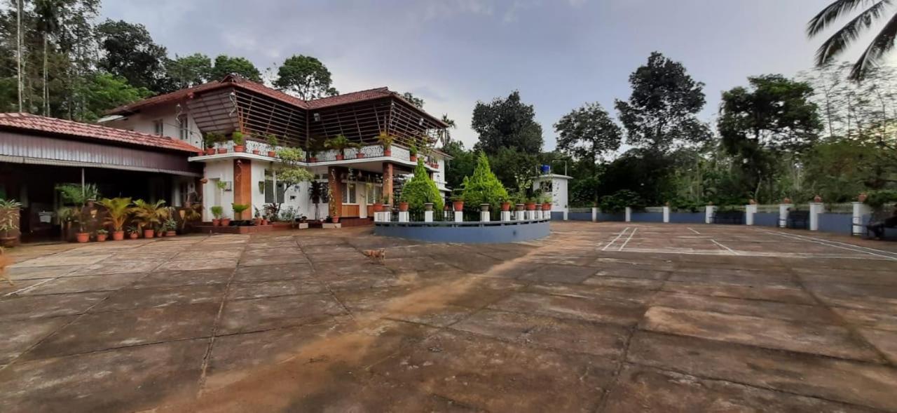 Pepper Valley Resort Kalpatta Extérieur photo
